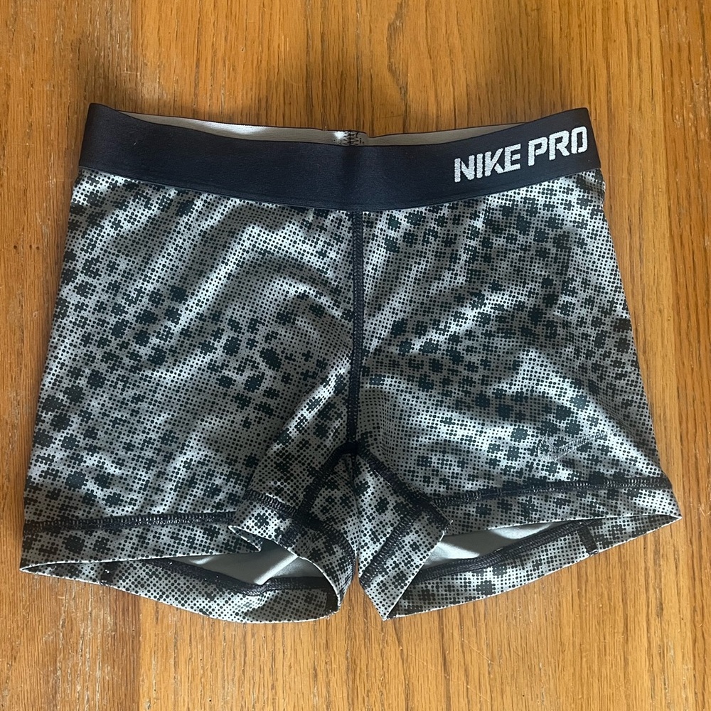 Nike Pro Black and Gray Patterned Shorts